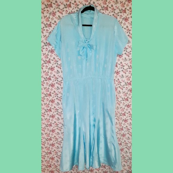 Vintage 1980 Blue Satiny Plus Size Homemade Dress - Picture 2 of 3